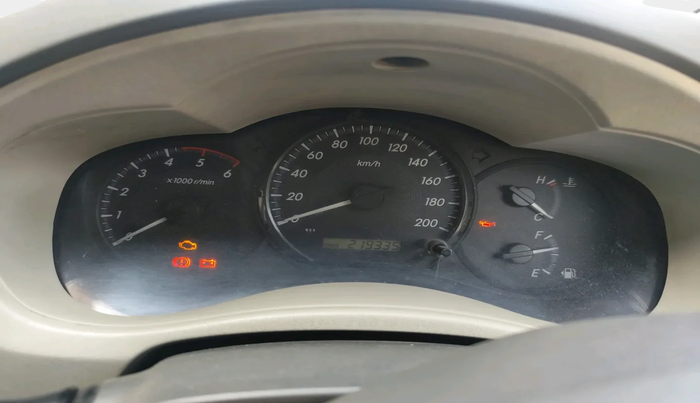 2013 Toyota Innova 2.5 GX 7 STR, Diesel, Manual, 2,19,335 km, interior