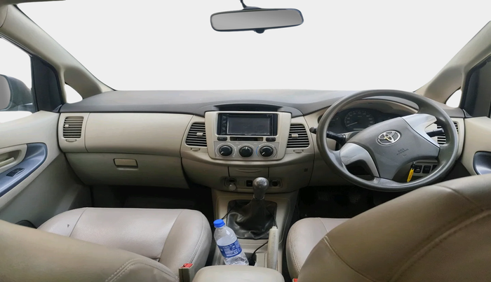2013 Toyota Innova 2.5 GX 7 STR, Diesel, Manual, 2,19,335 km, interior