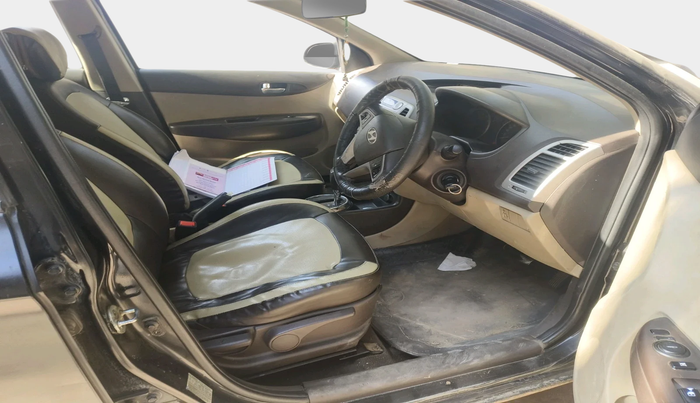 2010 Hyundai i20 ASTA 1.4 AT, Petrol, Automatic, 1,21,554 km, interior