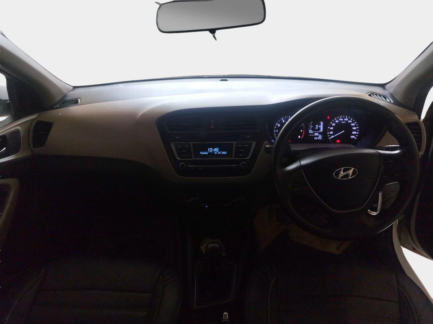 2015 Hyundai Elite i20 MAGNA 1.2, Petrol, Manual, 1,57,302 km, interior