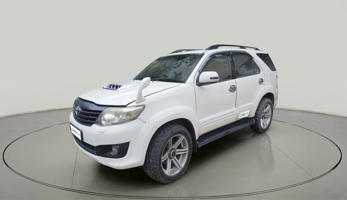 2013 Toyota Fortuner 3.0 4X2 AT, Diesel, Automatic, 1,26,807 km, exterior