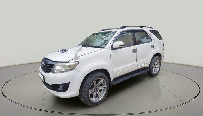 2013 Toyota Fortuner 3.0 4X2 AT, Diesel, Automatic, 1,26,807 km, exterior