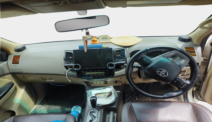 2013 Toyota Fortuner 3.0 4X2 AT, Diesel, Automatic, 1,26,807 km, interior