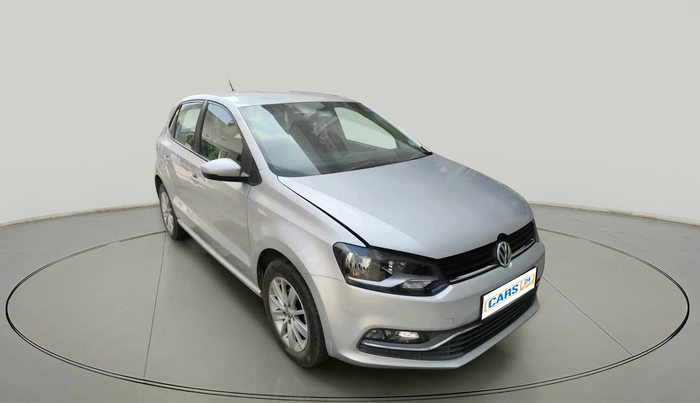 2015 Volkswagen Polo HIGHLINE1.2L, Petrol, Manual, 1,36,717 km, exterior