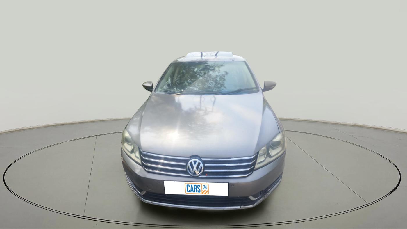 2011 Volkswagen Passat COMFORTLINE DSG, Diesel, Automatic, 1,52,610 km, exterior