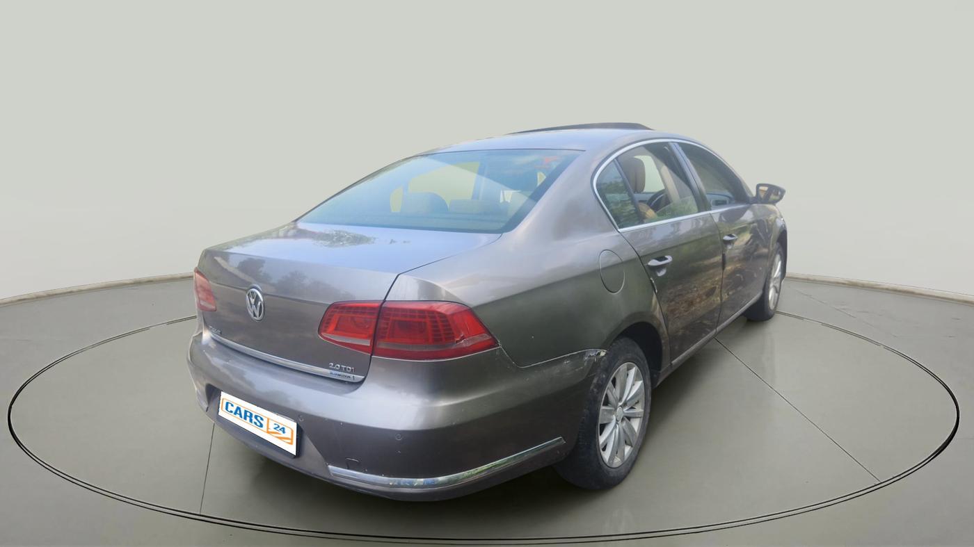 2011 Volkswagen Passat COMFORTLINE DSG, Diesel, Automatic, 1,52,610 km, exterior