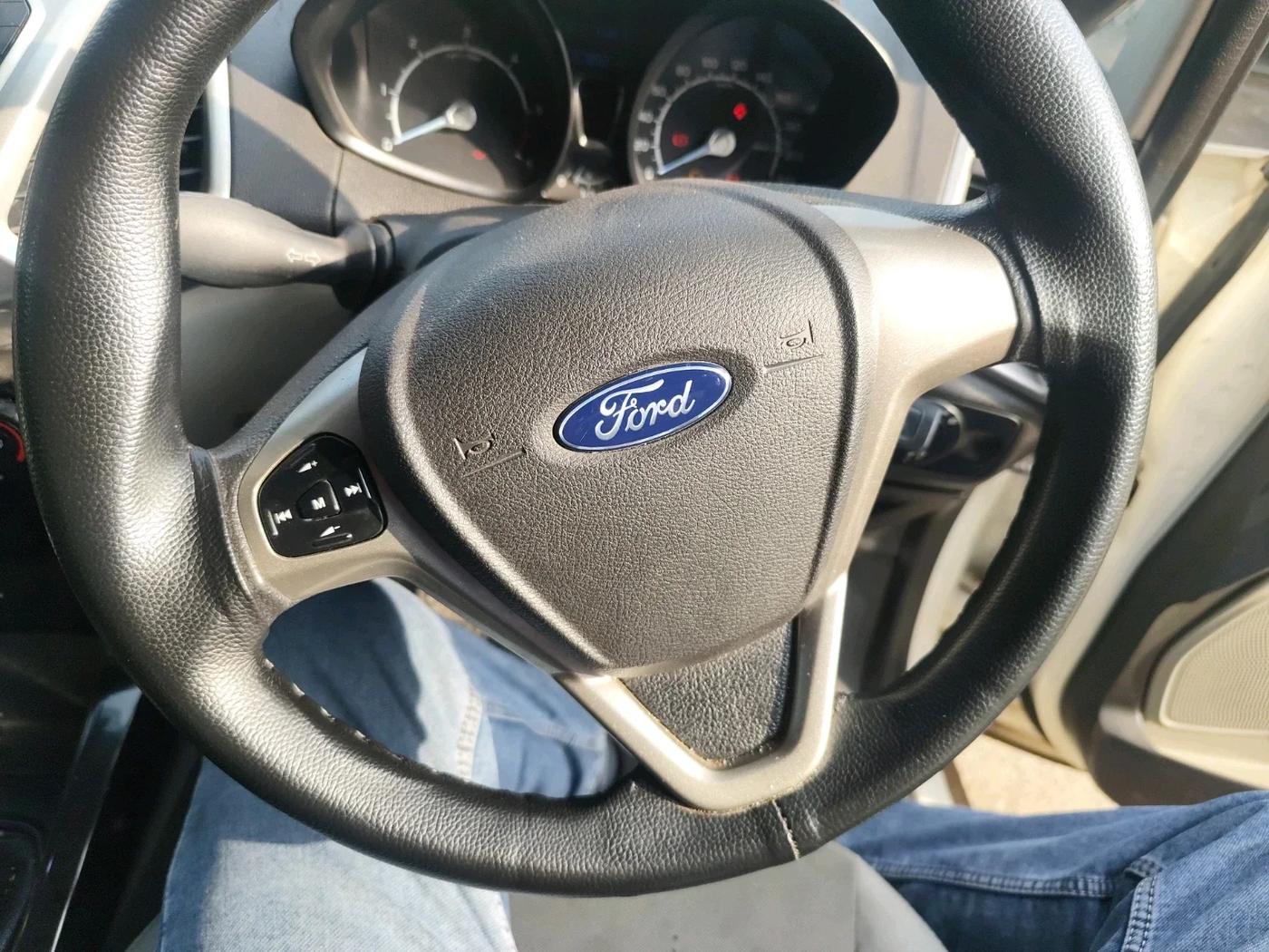 2013 Ford Ecosport TREND 1.5L DIESEL, Diesel, Manual, 97,892 km, interior