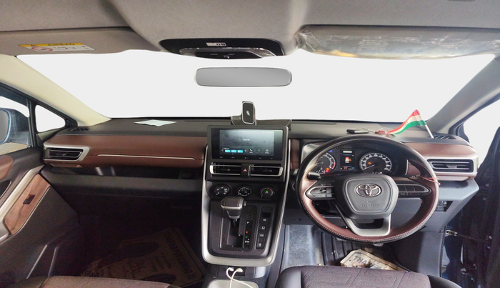 2023 Toyota INNOVA HYCROSS GX 7 STR, Petrol, Automatic, 30,028 km, interior