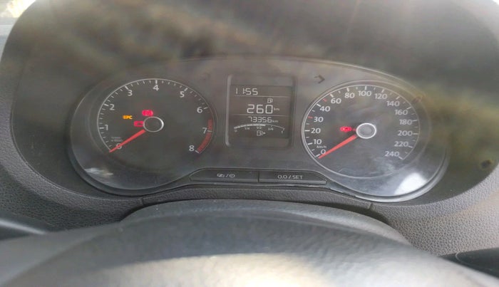 2016 Volkswagen Polo COMFORTLINE 1.2L, Petrol, Manual, 73,356 km, interior