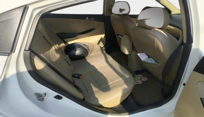 2013 Hyundai Verna FLUIDIC 1.6 VTVT SX, Petrol, Manual, 79,761 km, interior