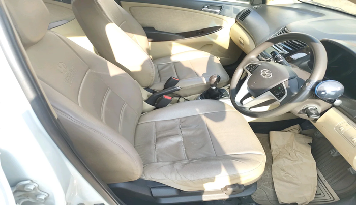 2013 Hyundai Verna FLUIDIC 1.6 VTVT SX, Petrol, Manual, 79,761 km, interior