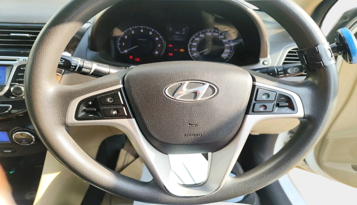 2013 Hyundai Verna FLUIDIC 1.6 VTVT SX, Petrol, Manual, 79,761 km, interior