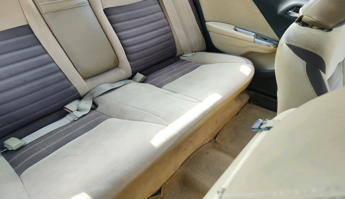 2016 Honda City 1.5L I-DTEC V, Diesel, Manual, 93,934 km, interior