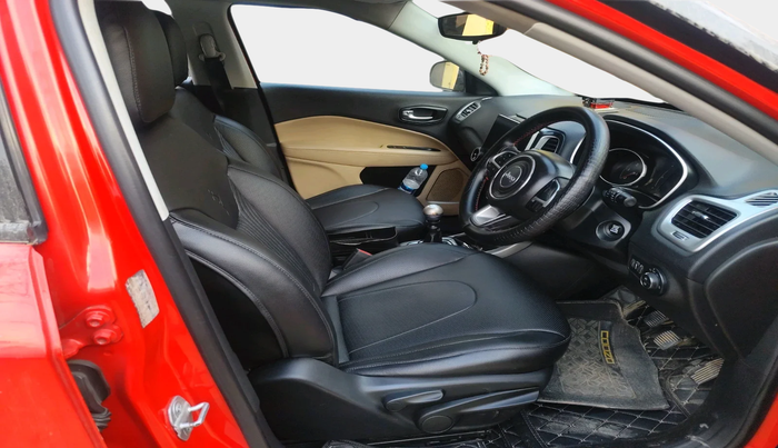 2017 Jeep Compass LONGITUDE 2.0 DIESEL, Diesel, Manual, 1,37,256 km, interior