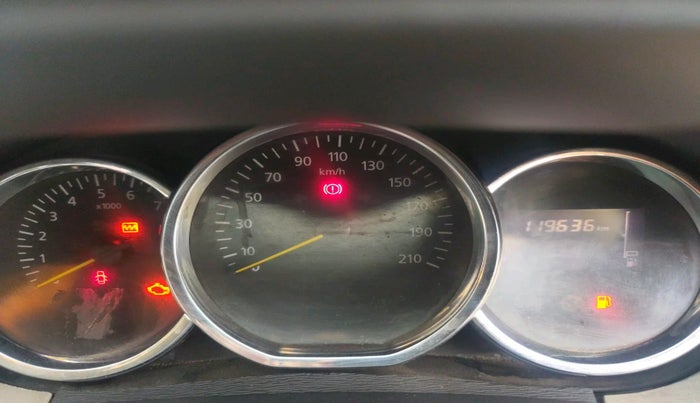 2015 Renault Duster 110 PS RXZ DIESEL, Diesel, Manual, 1,19,636 km, interior