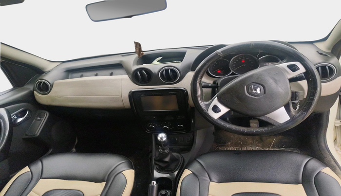 2015 Renault Duster 110 PS RXZ DIESEL, Diesel, Manual, 1,19,636 km, interior