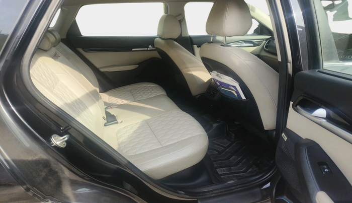 2020 KIA SELTOS HTX PLUS 1.5 DIESEL, Diesel, Manual, 1,11,432 km, interior