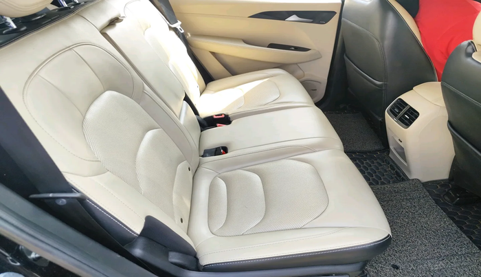 2022 MG HECTOR SHARP 1.5 PETROL CVT, Petrol, Automatic, 13,569 km, interior