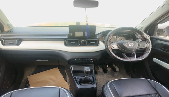 2023 Tata PUNCH PURE MT, Petrol, Manual, 15,566 km, interior