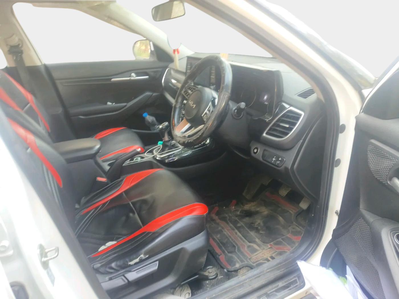 2021 KIA SELTOS HTK PLUS 1.5 DIESEL, Diesel, Manual, 69,000 km, interior