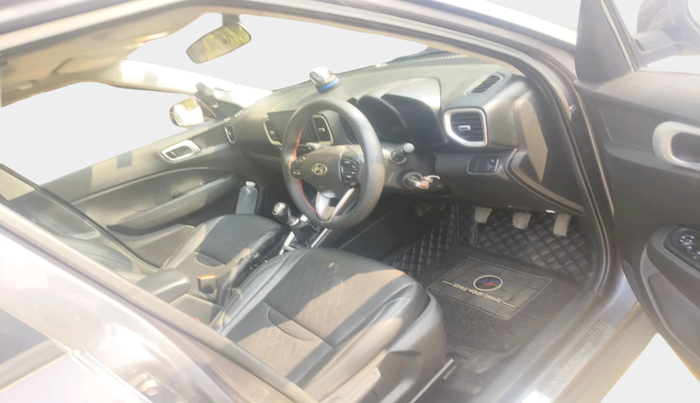 2019 Hyundai VENUE SX 1.0 TURBO, Petrol, Manual, 71,275 km, interior