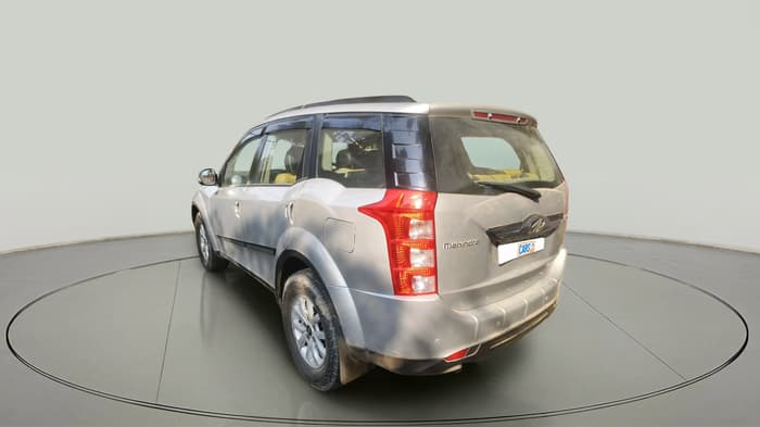 2016 Mahindra XUV500 W10 1.99, Diesel, Manual, 1,96,093 km, exterior