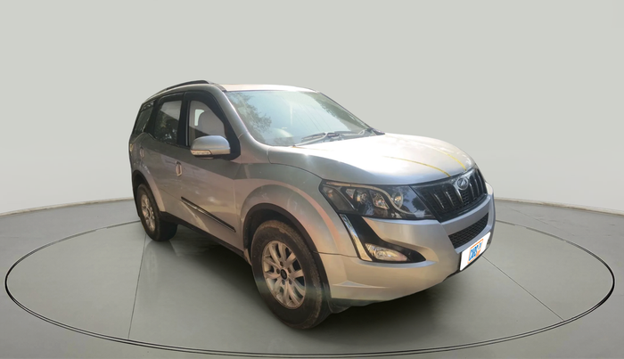 2016 Mahindra XUV500 W10 1.99, Diesel, Manual, 78,325 km, exterior