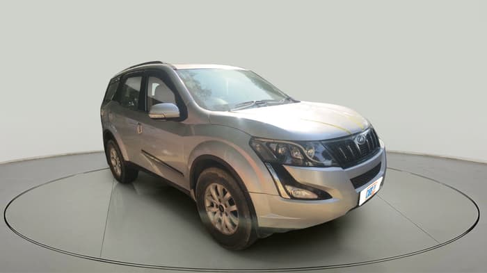 2016 Mahindra XUV500 W10 1.99, Diesel, Manual, 1,96,093 km, exterior