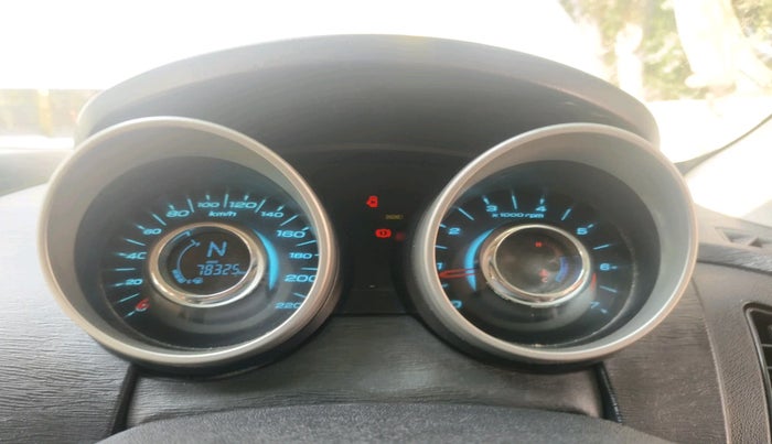 2016 Mahindra XUV500 W10 1.99, Diesel, Manual, 78,325 km, interior