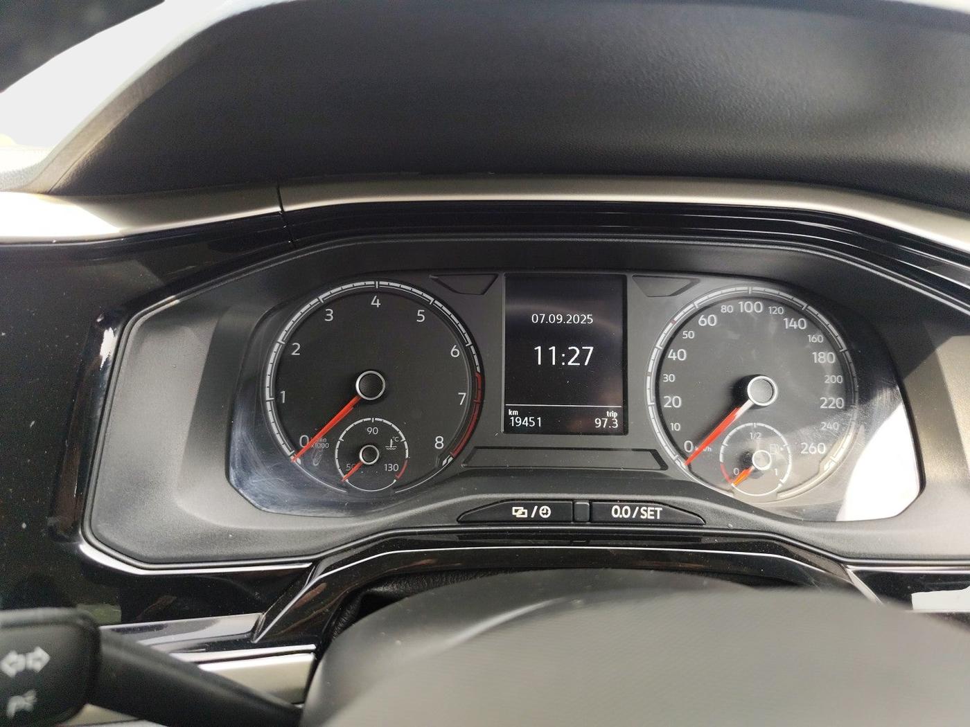 2023 Volkswagen VIRTUS HIGHLINE TSI 1.0 MT, Petrol, Manual, 19,451 km, interior