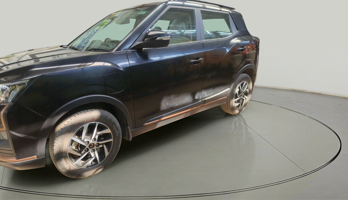 2025 Mahindra XUV400 EL Pro 34.5 KWH, Electric, Automatic, 15,642 km, exterior