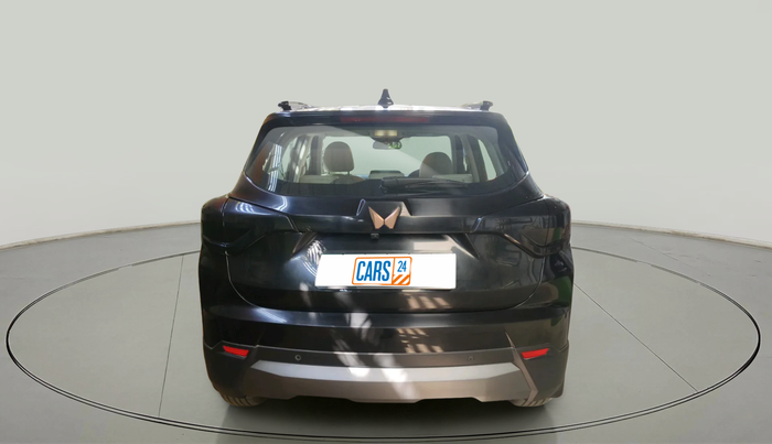 2025 Mahindra XUV400 EL Pro 34.5 KWH, Electric, Automatic, 15,642 km, exterior