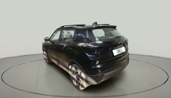 2025 Mahindra XUV400 EL Pro 34.5 KWH, Electric, Automatic, 15,642 km, exterior