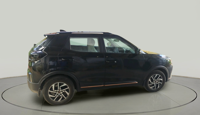 2025 Mahindra XUV400 EL Pro 34.5 KWH, Electric, Automatic, 15,642 km, exterior