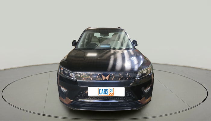 2025 Mahindra XUV400 EL Pro 34.5 KWH, Electric, Automatic, 15,642 km, exterior