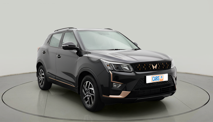 2025 Mahindra XUV400 EL Pro 34.5 KWH, Electric, Automatic, 15,642 km, exterior