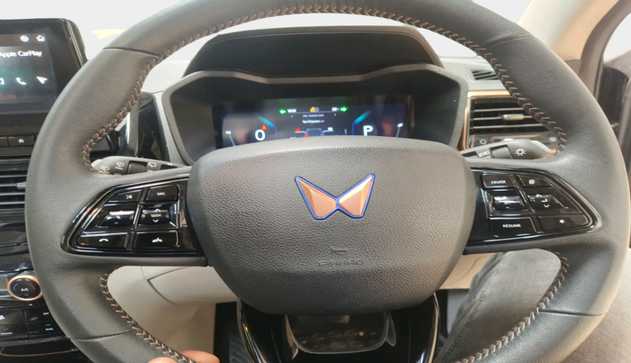 2025 Mahindra XUV400 EL Pro 34.5 KWH, Electric, Automatic, 15,642 km, interior