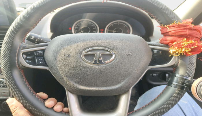 2017 Tata Safari Storme 2.2 EX 4X2, Diesel, Manual, 73,859 km, interior