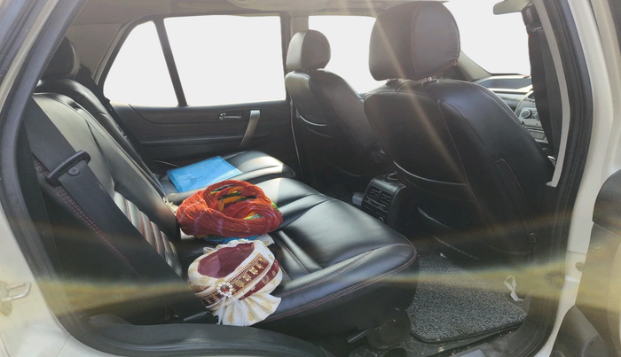 2017 Tata Safari Storme 2.2 EX 4X2, Diesel, Manual, 73,859 km, interior