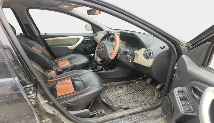 2014 Renault Duster 85 PS RXL DIESEL, Diesel, Manual, 61,373 km, interior