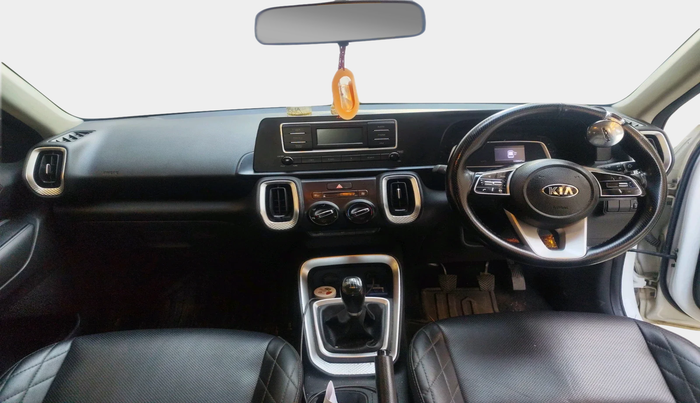 2021 KIA SONET HTK 1.5, Diesel, Manual, 1,13,907 km, interior