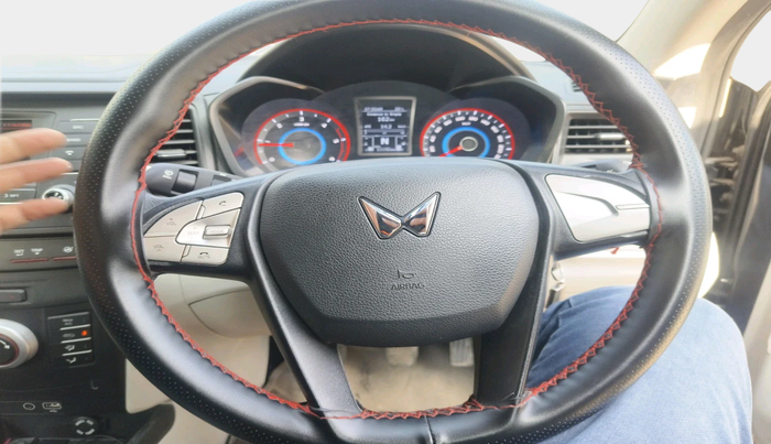 2023 Mahindra XUV300 W6 1.5 Diesel, Diesel, Manual, 11,192 km, interior