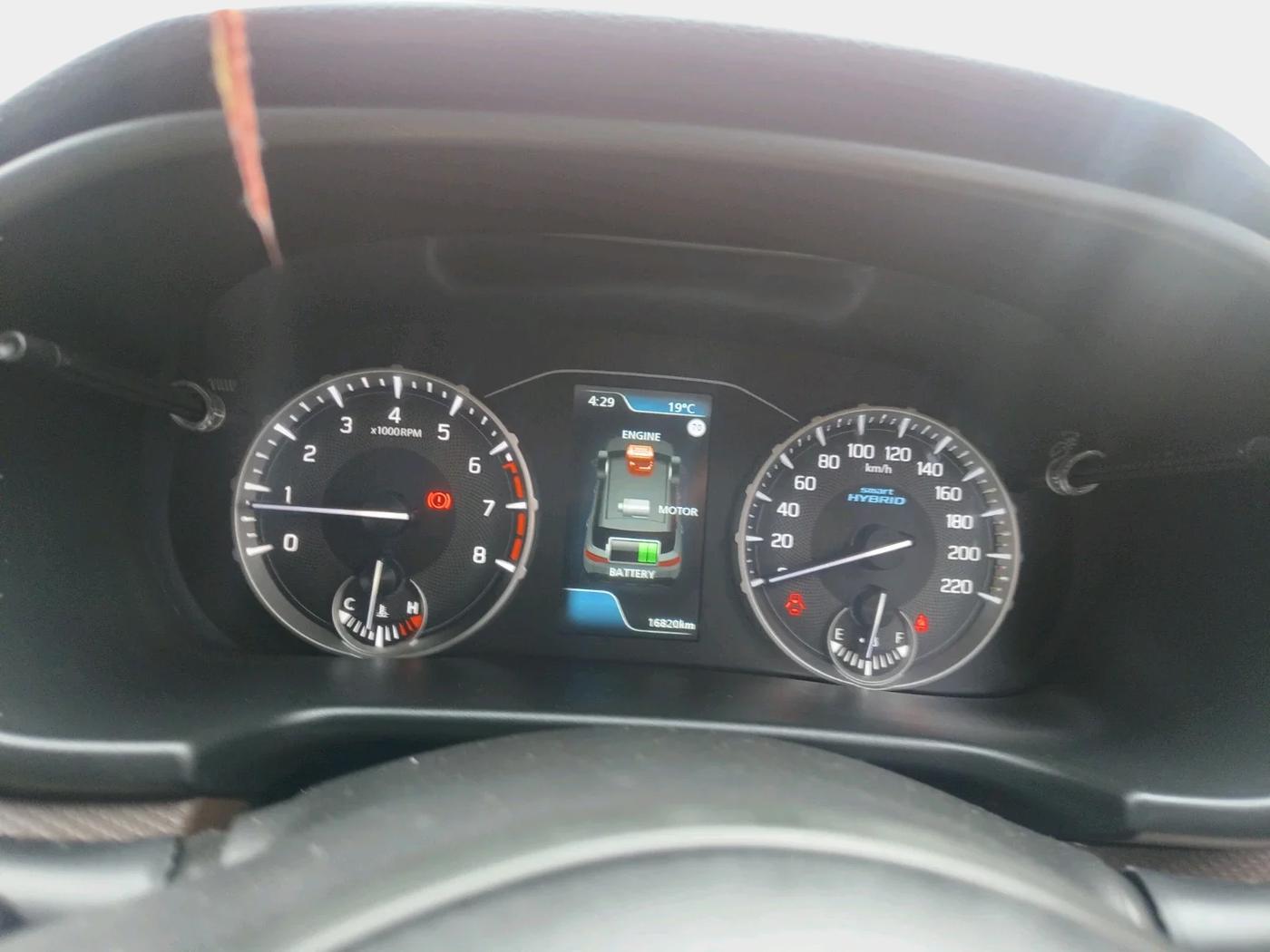 2022 Maruti BREZZA ZXI + SMART HYBRID, Petrol, Manual, 17,040 km, interior