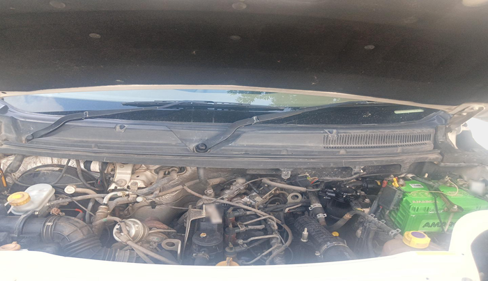 2019 Mahindra TUV300 T4 PLUS, Diesel, Manual, 1,05,459 km, exterior