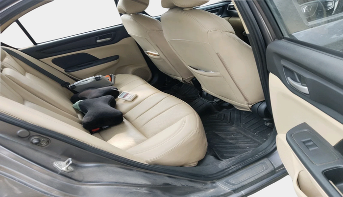 2021 Honda Amaze 1.2L I-VTEC S, Petrol, Manual, 1,10,372 km, interior