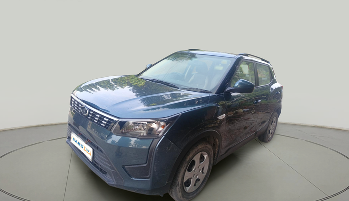 2020 Mahindra XUV300 W6 1.2 PETROL, Petrol, Manual, 8,053 km, exterior