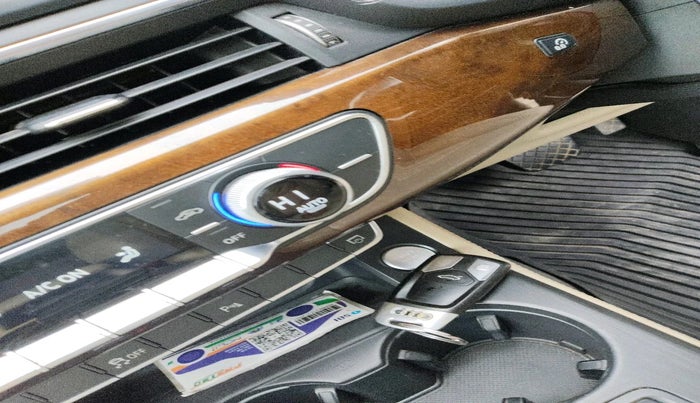 2017 Audi A4 35 TDI Premium Plus, Diesel, Automatic, 1,32,294 km, interior