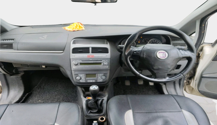 2010 Fiat Grand Punto EMOTION 1.3, Diesel, Manual, 1,26,006 km, interior