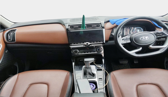 2024 Hyundai ALCAZAR  SIGNATURE (O) DCT 1.5 PETROL 6STR, Petrol, Automatic, 29,414 km, interior