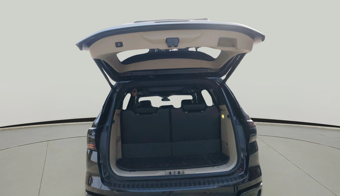 2016 Ford Endeavour TITANIUM 3.2 4X4 AT, Diesel, Automatic, 94,110 km, exterior